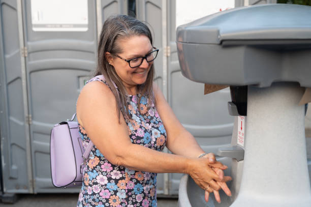 Best Portable toilet rental cost  in Parkway, CA